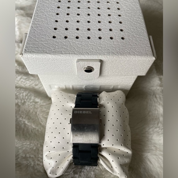 Diesel watch - Picture 3 of 3